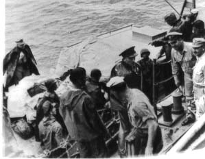 General Stivers Embarks For Leyte